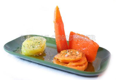 Escabeche de hortalizas, naranjas y patata. Foto: Consumer Eroski