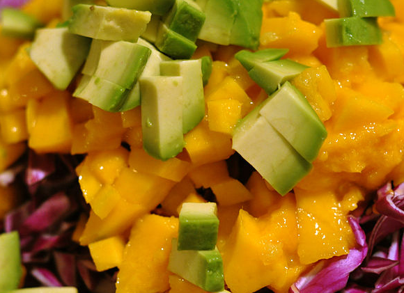 Ensalada de mango y aguacate. Foto: cyclonebill en Flickr
